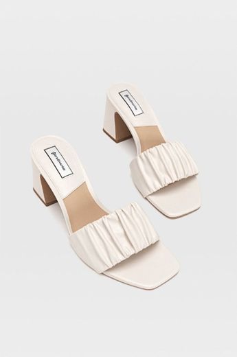 Heelded sandals with ruched strap