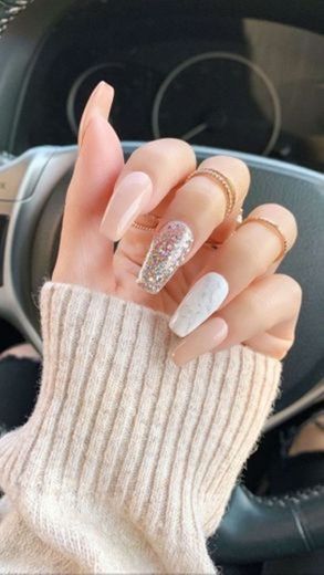 Nails 🤍