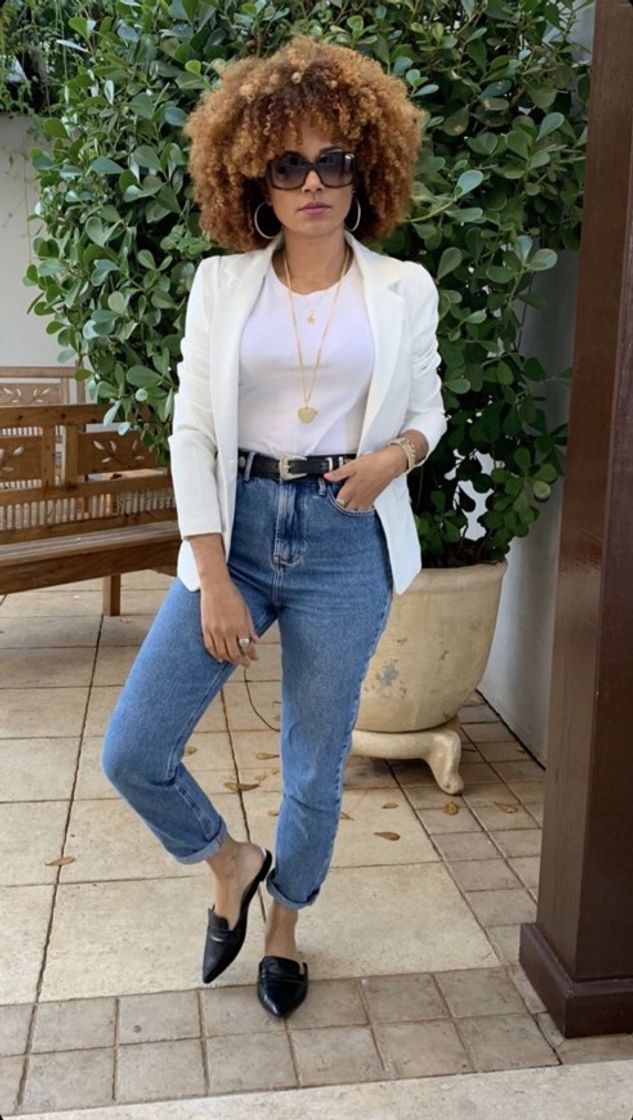 Moda Look Clássico com jeans 