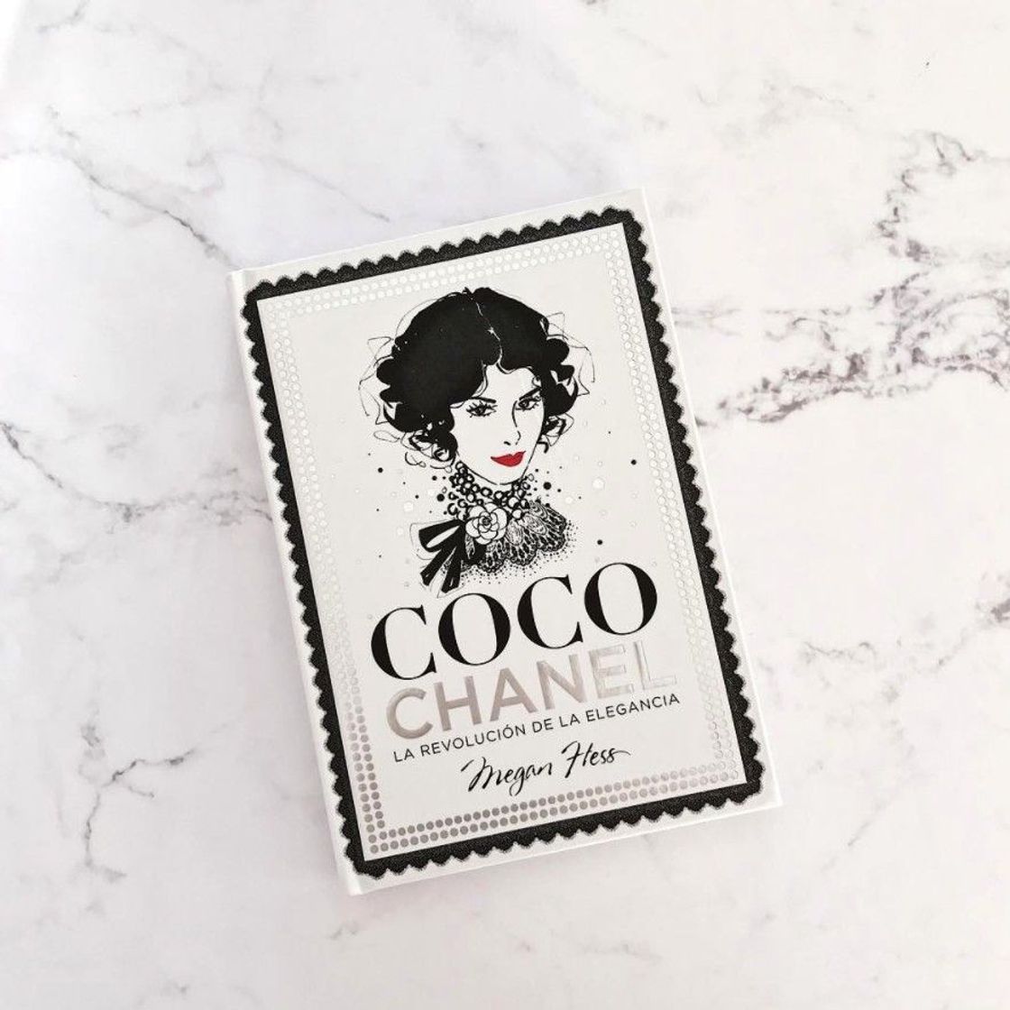 Book COCO CHANEL: LA REVOLUCION DE LA ELEGANCIA | MEGAN ...