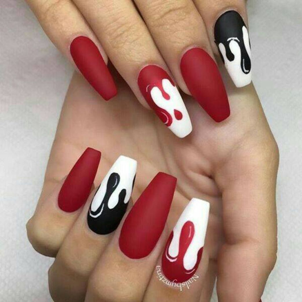 Moda Unhas descoladas