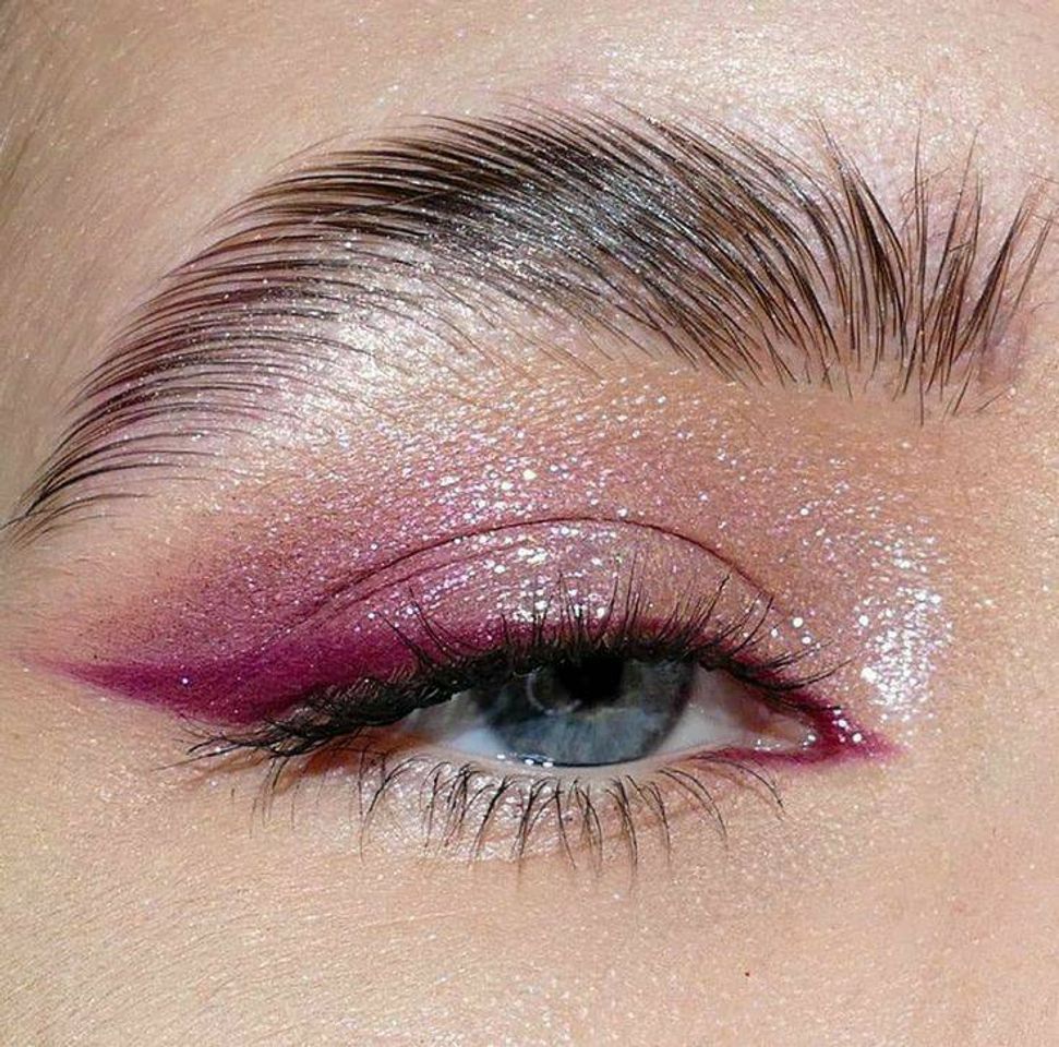 Fashion pink fairy eyes 