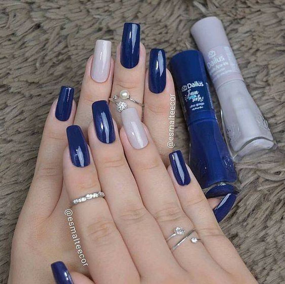 Moda Unhas azuis