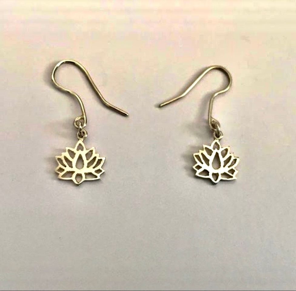 Social Caravanas con diseño flor de loto en plata calidad 950