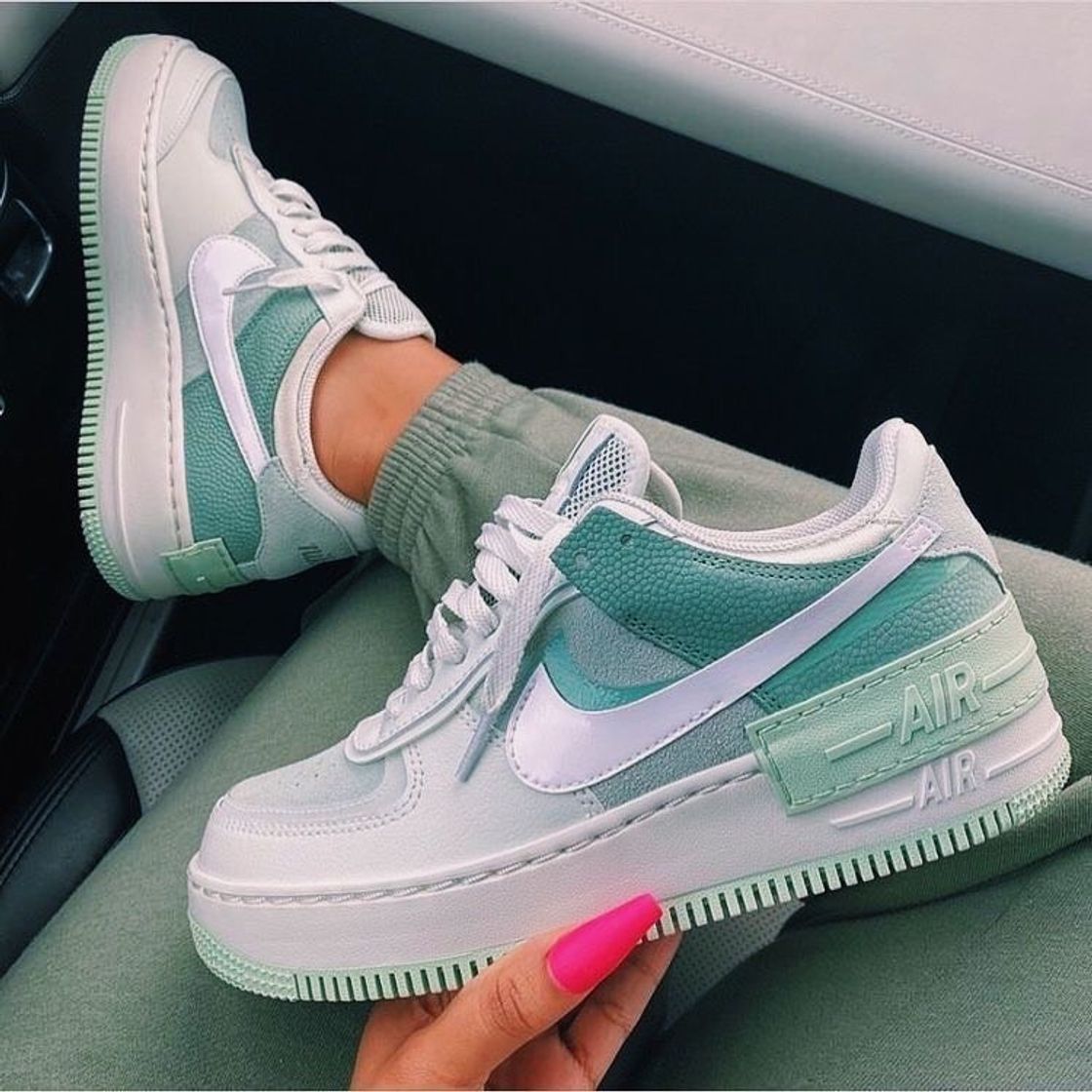 Moda Tênis Nike verde água ❤️