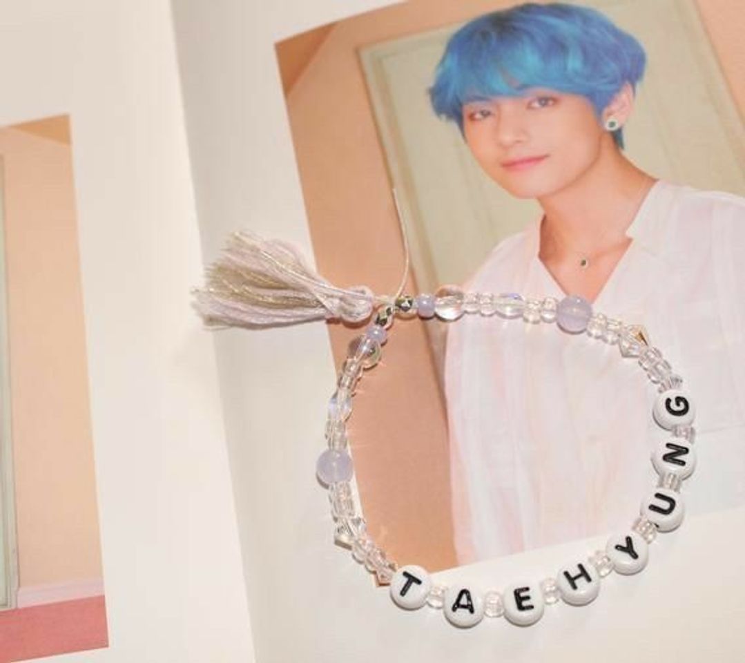 Fashion Pulseira inspirada no BTS