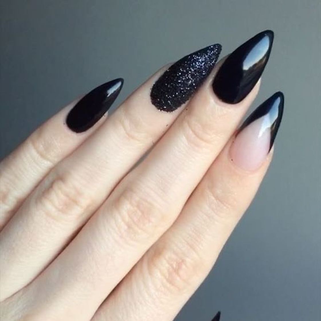 Fashion Unhas pretas stiletto