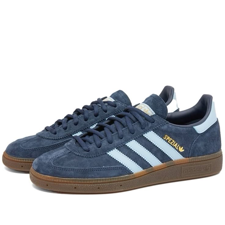 Fashion sapatos adidas 
•spezial•
👀👀👀