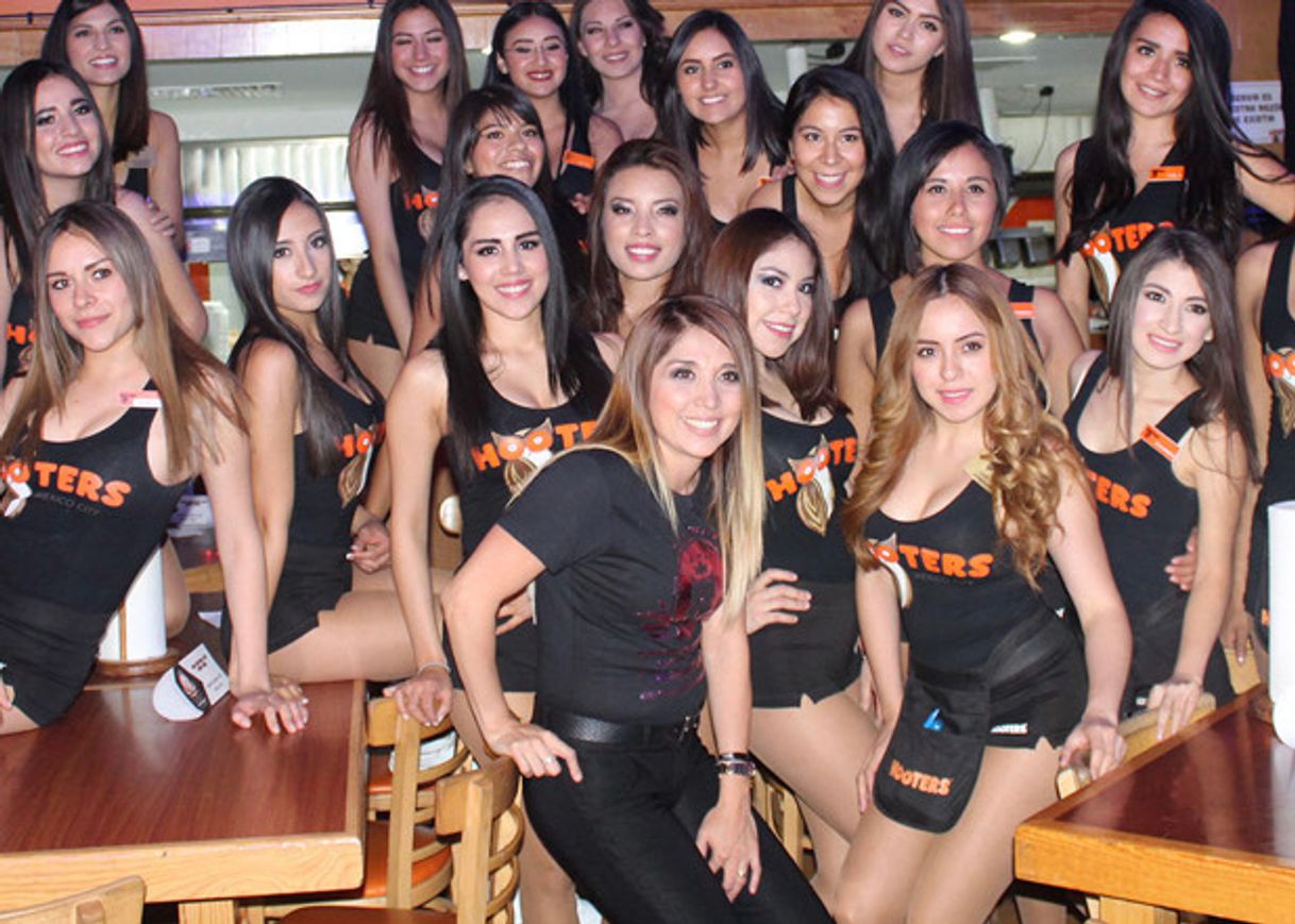 Fashion Hooters Restaurants | Online Ordering, Takeout, Delivery