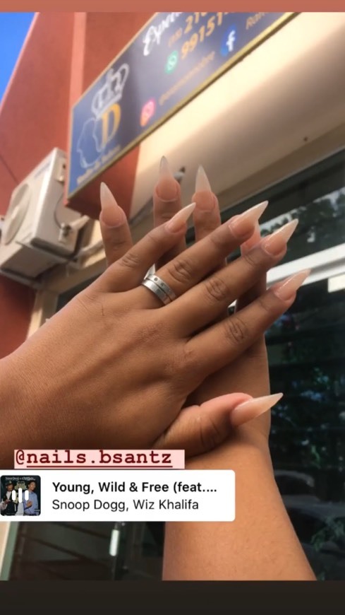 Social Nails Styles