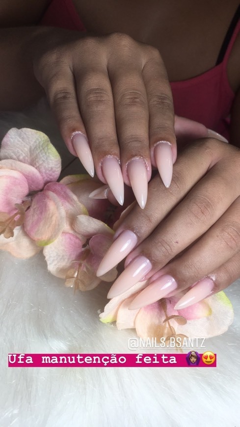 Social Nails Styles 