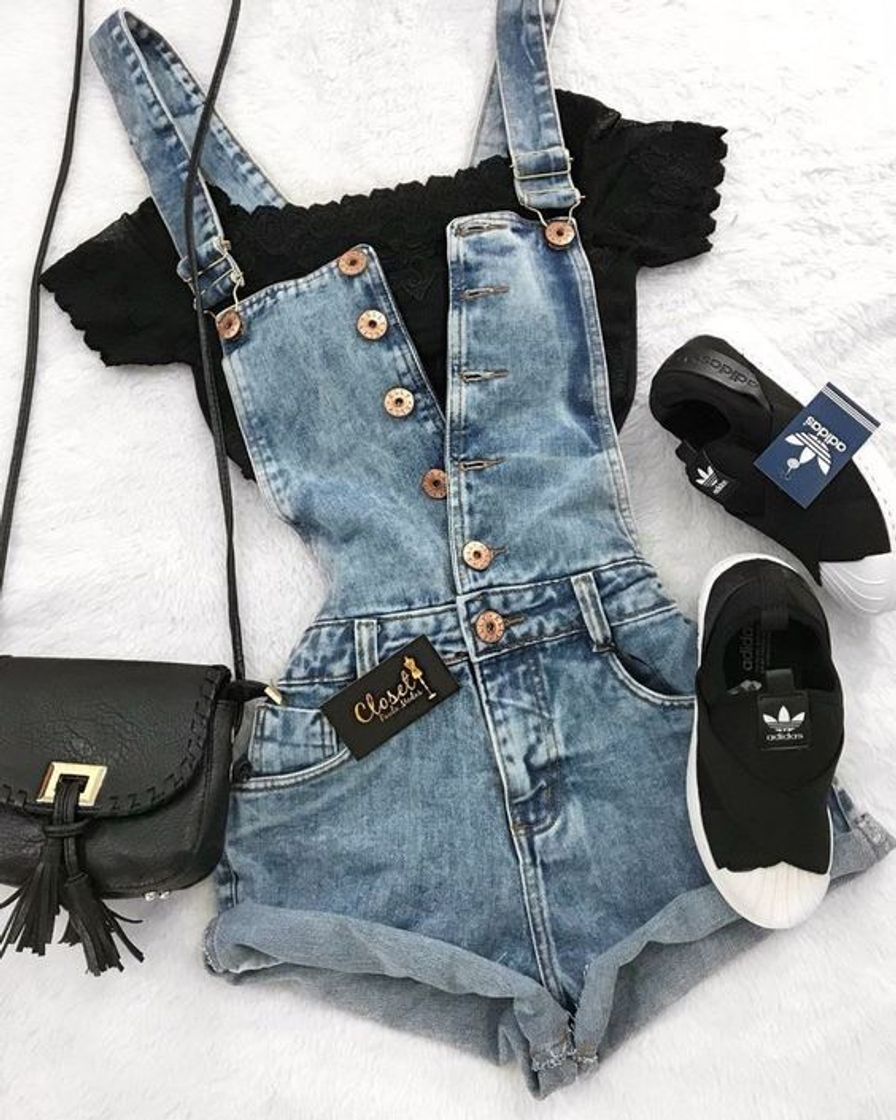 Fashion Outfits🖤🤍