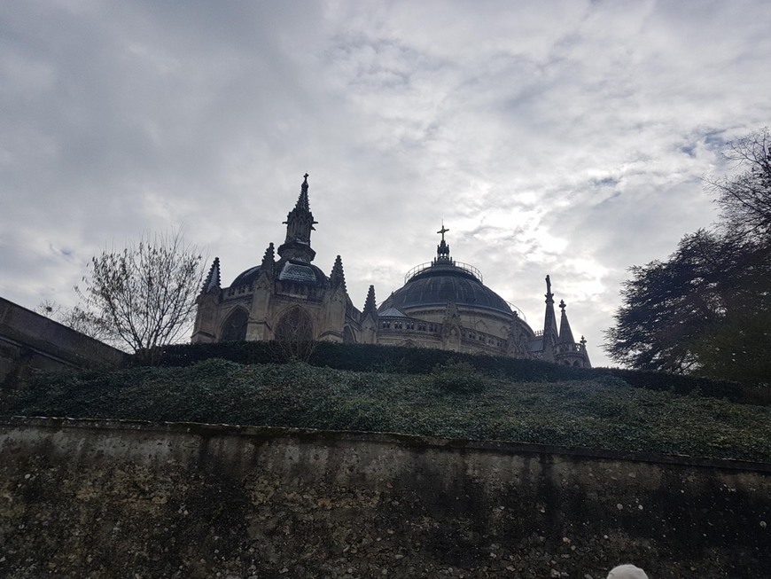 Lugares Chapelle Royale Saint-Louis