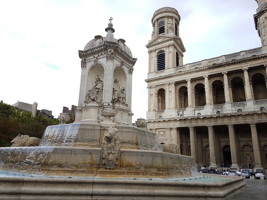 Place Saint-Germain-des-Prés