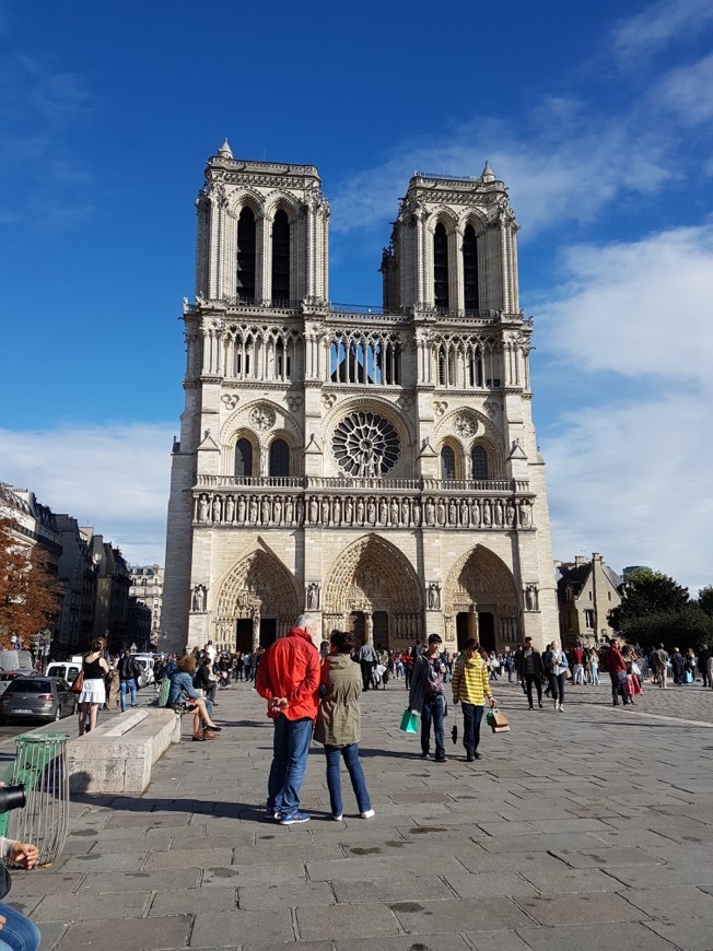 Lugar Notre Dame