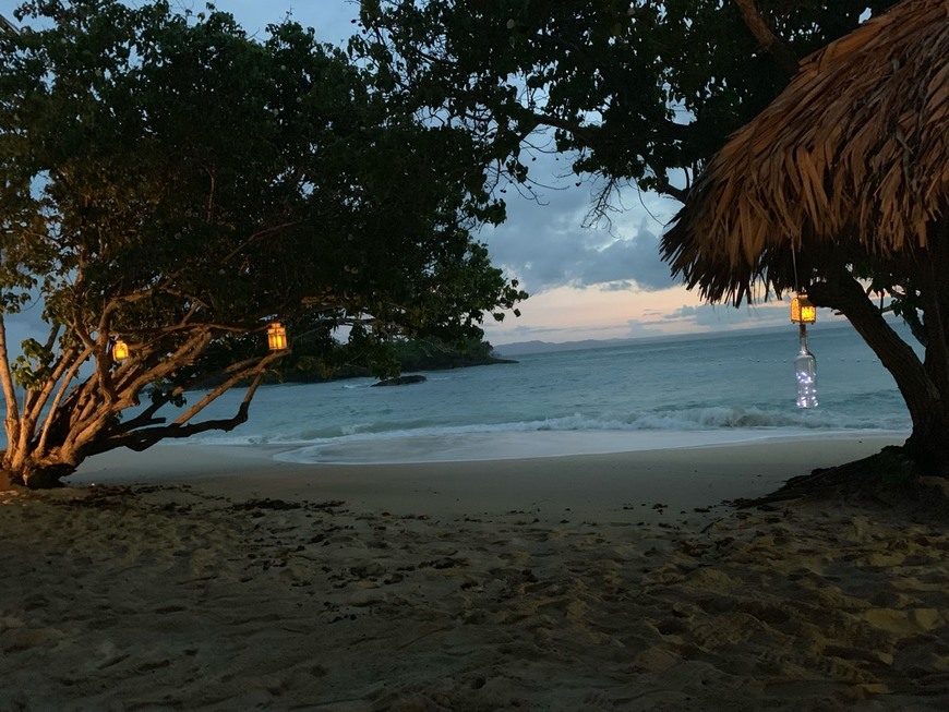 Lugar Cayo Levantado Beach