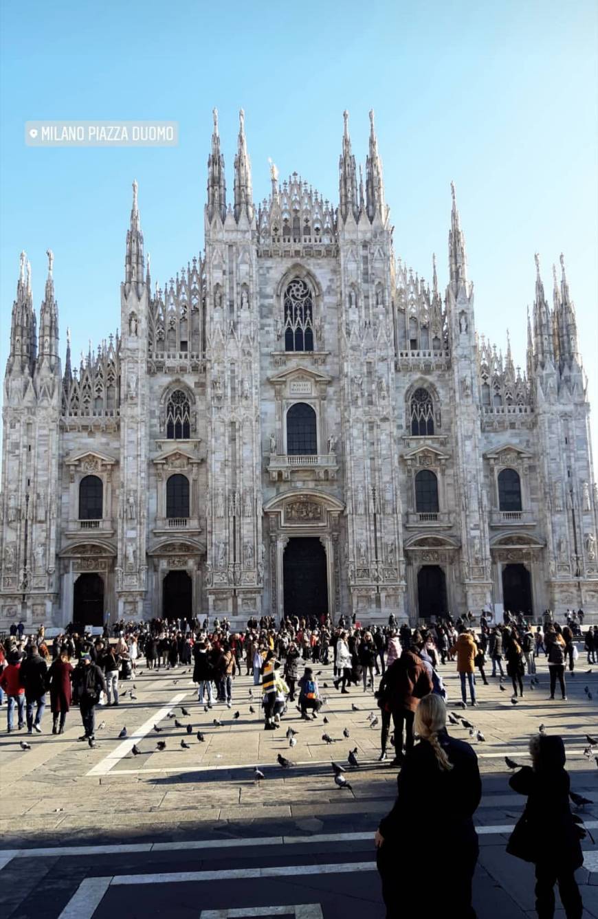 Place Milán