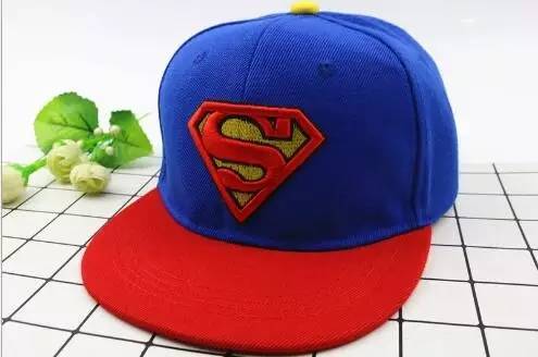 Fashion Gorra Superman 🦸‍♀️