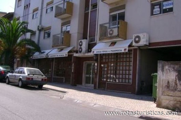 Restaurants Adega Típica a Pharmácia