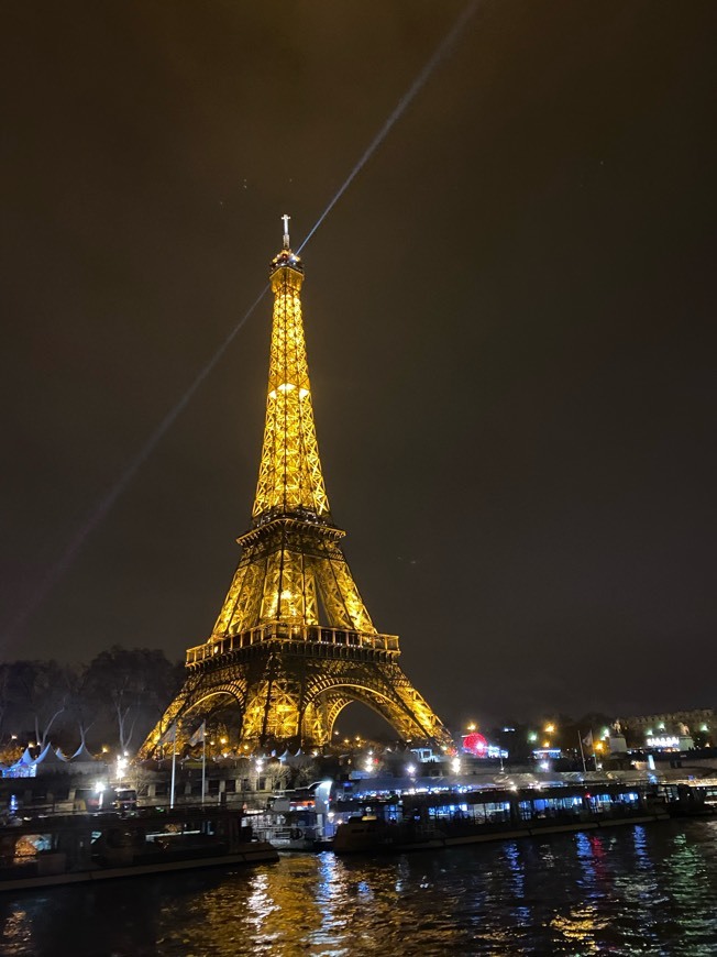 Place Torre Eiffel