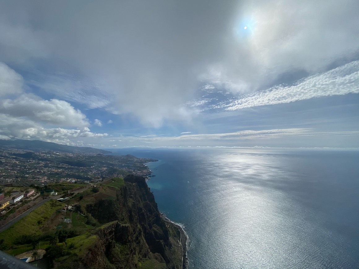 Place Cabo Girão