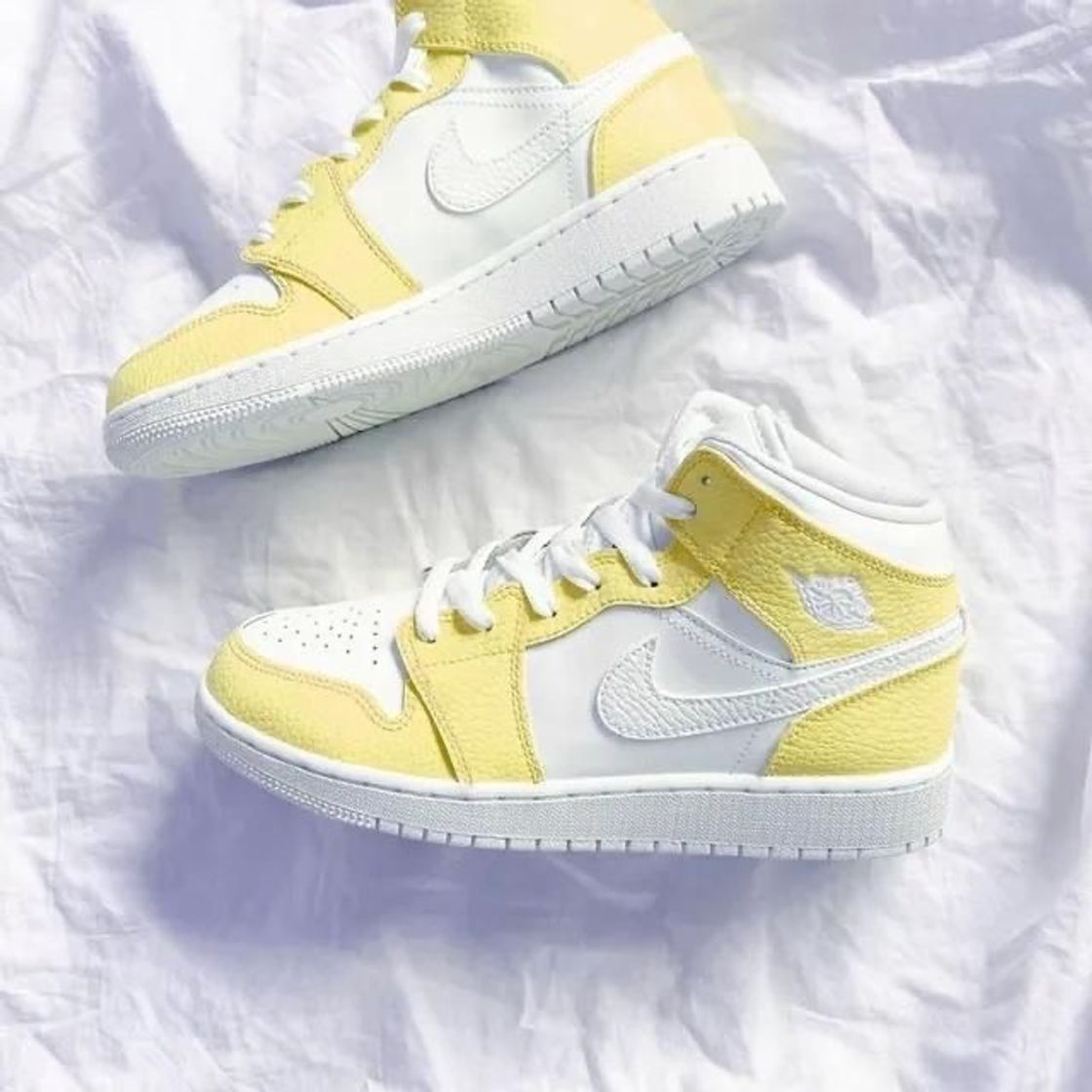 Social Air jordan amarelo 