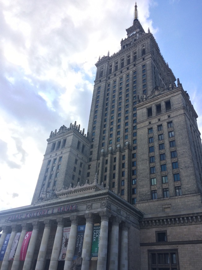 Lugar Palacio de la Cultura y la Ciencia