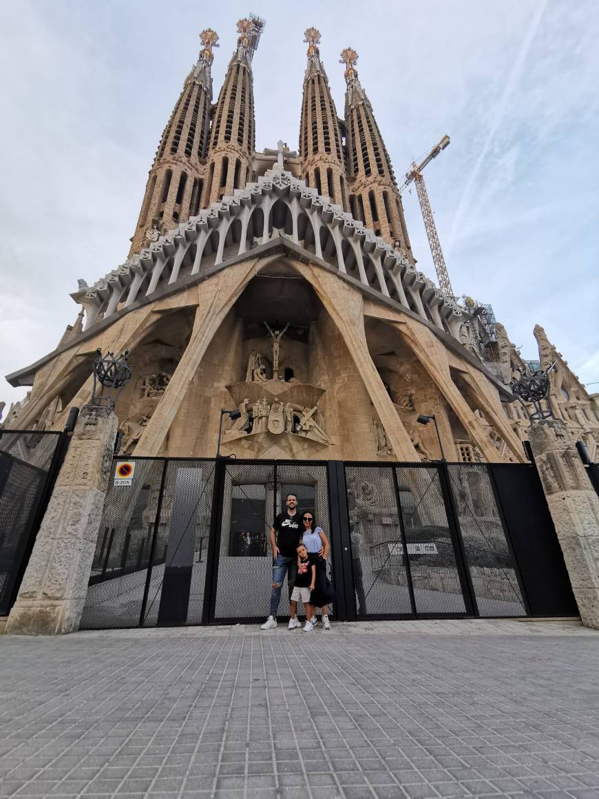 Lugar Basílica Sagrada Familia