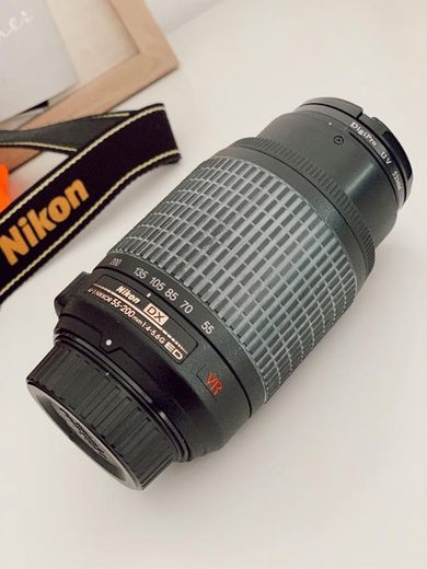 Nikon AF-S DX 55 – 200 mm f/4 – 5.6 G ED VR II Objetivo, Negro [Nital Card