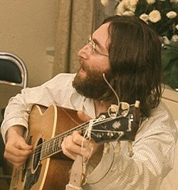 Moda John Lennon - Wikipedia, la enciclopedia libre