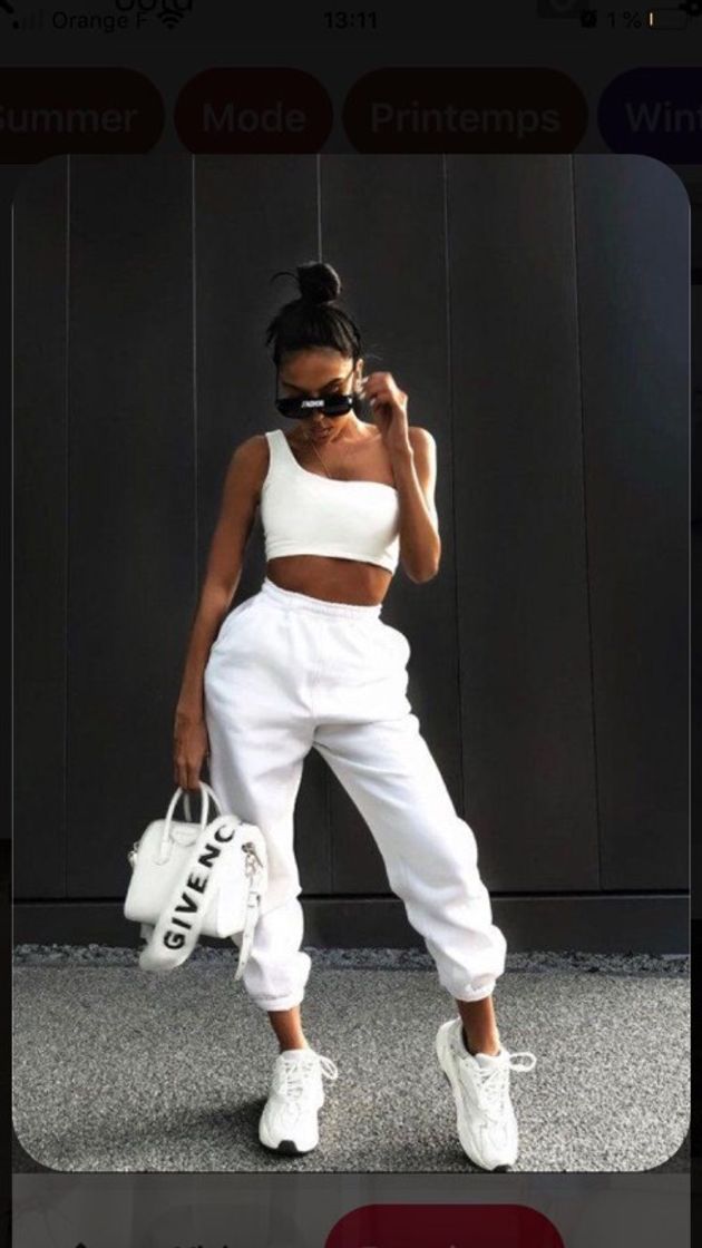 Moda All White