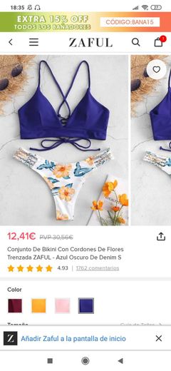 Bikini azul y estampado floreado