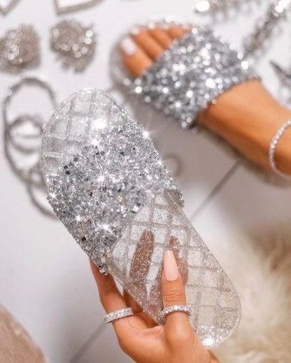 Product Chinelo de cristal ✨