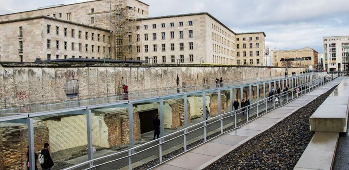 Lugar Topography of Terror