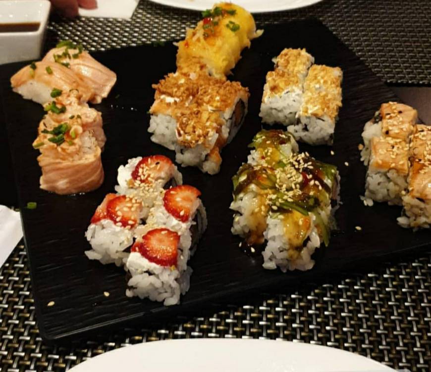 Restaurantes Roiyaru Sushi House