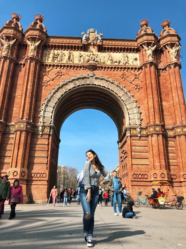 Place Arc de Triomf