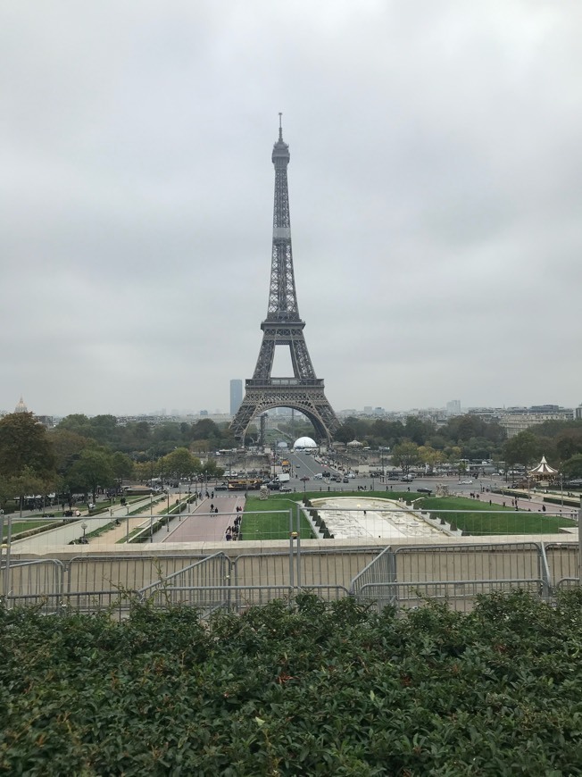 Place Torre Eiffel