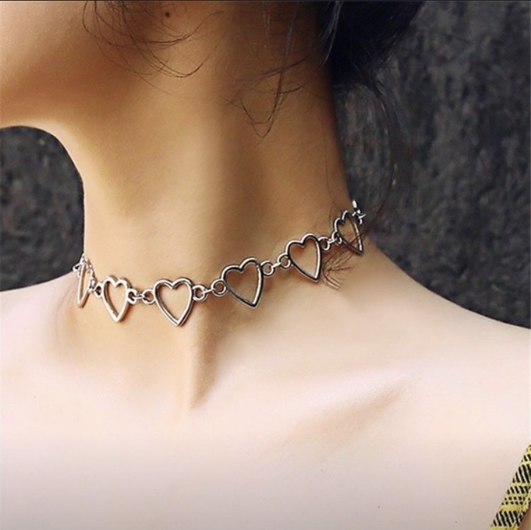 Product heart choker 