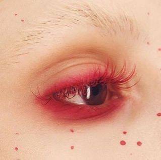 Fashion Makeup red 👀