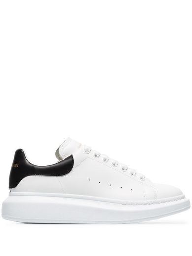 ALEXANDER MCQUEEN
Oversized sole sneakers