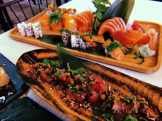 Restaurants SushiRiver - Sushi & Cocktails