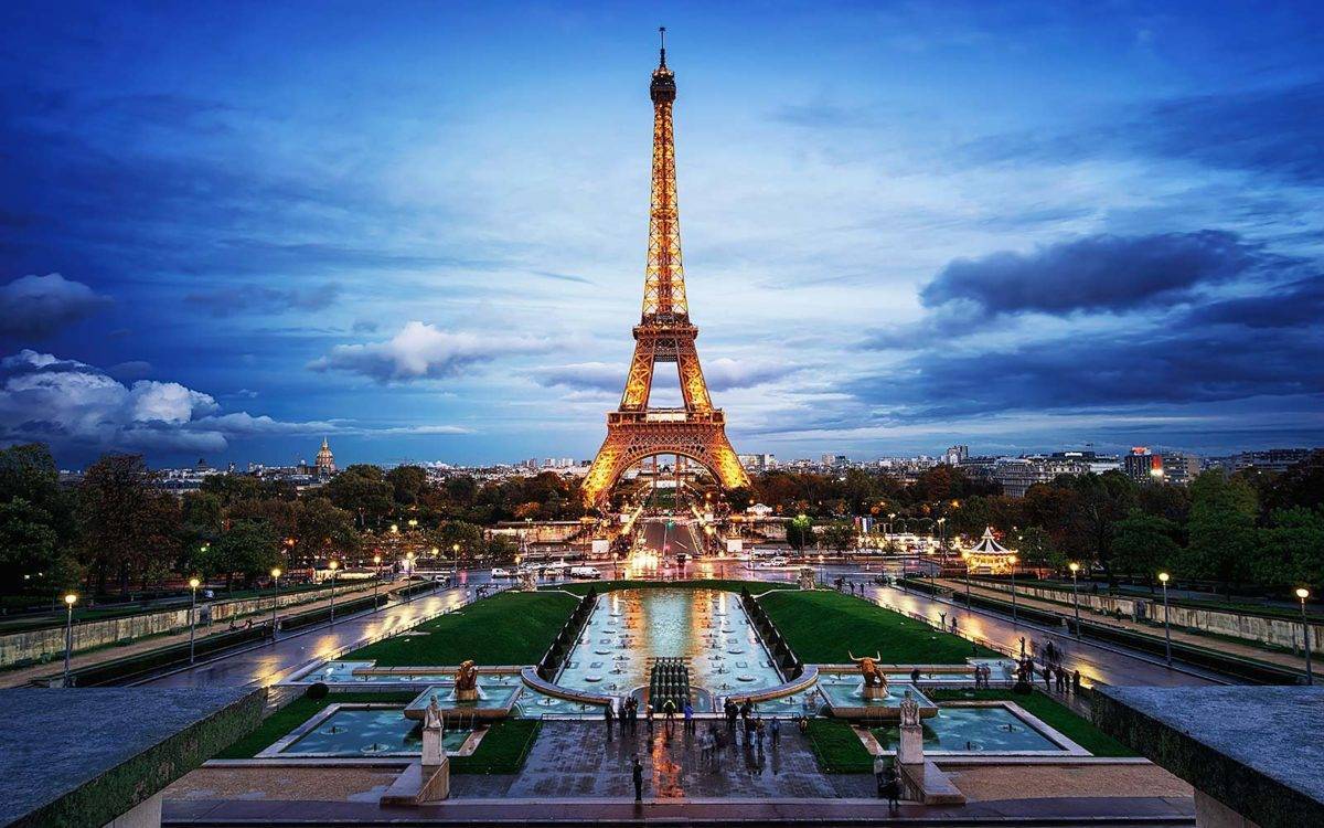 Place Torre Eiffel