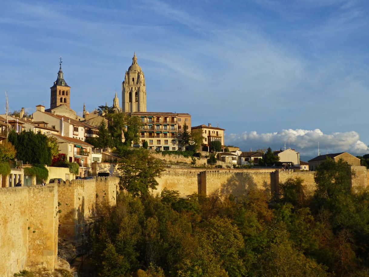 Lugar Muralla de Segovia