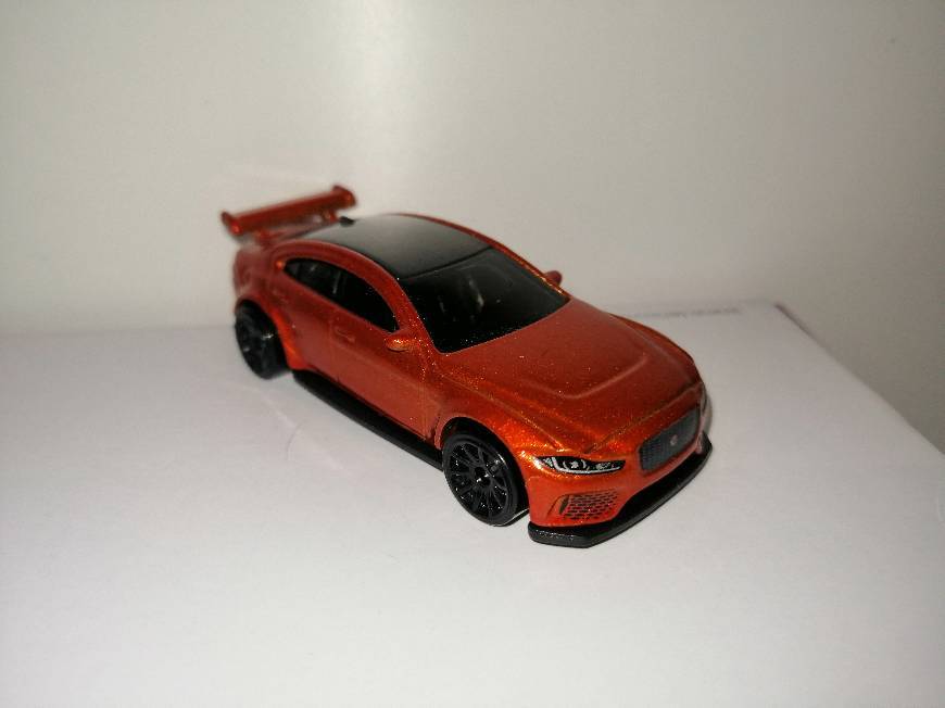 Products Jaguar XE SV Project 8 FYB40