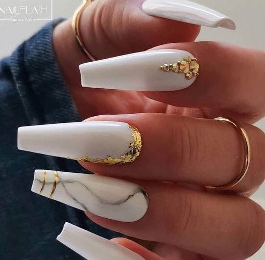 White nails 🤍