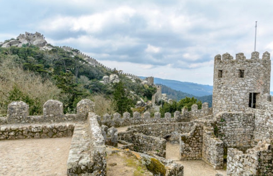 Place Castelo dos Mouros