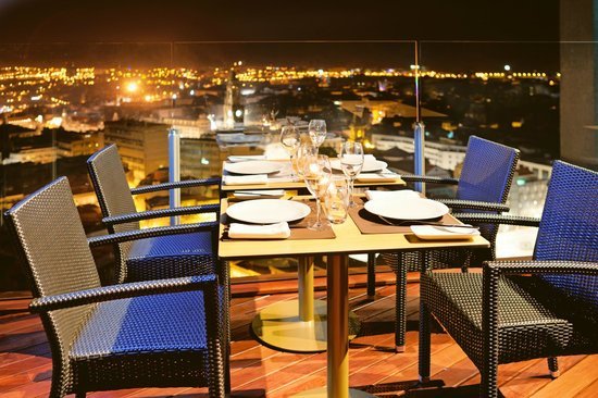 Restaurantes 17th Restaurant & Bar