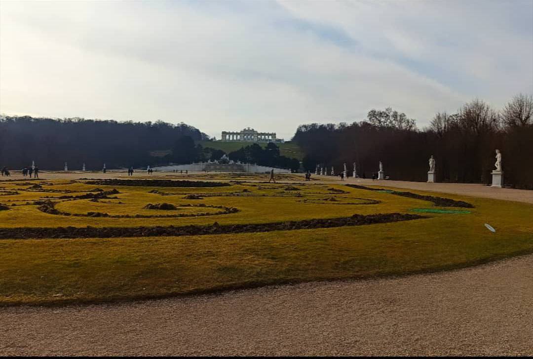 Place Schönbrunn Palace