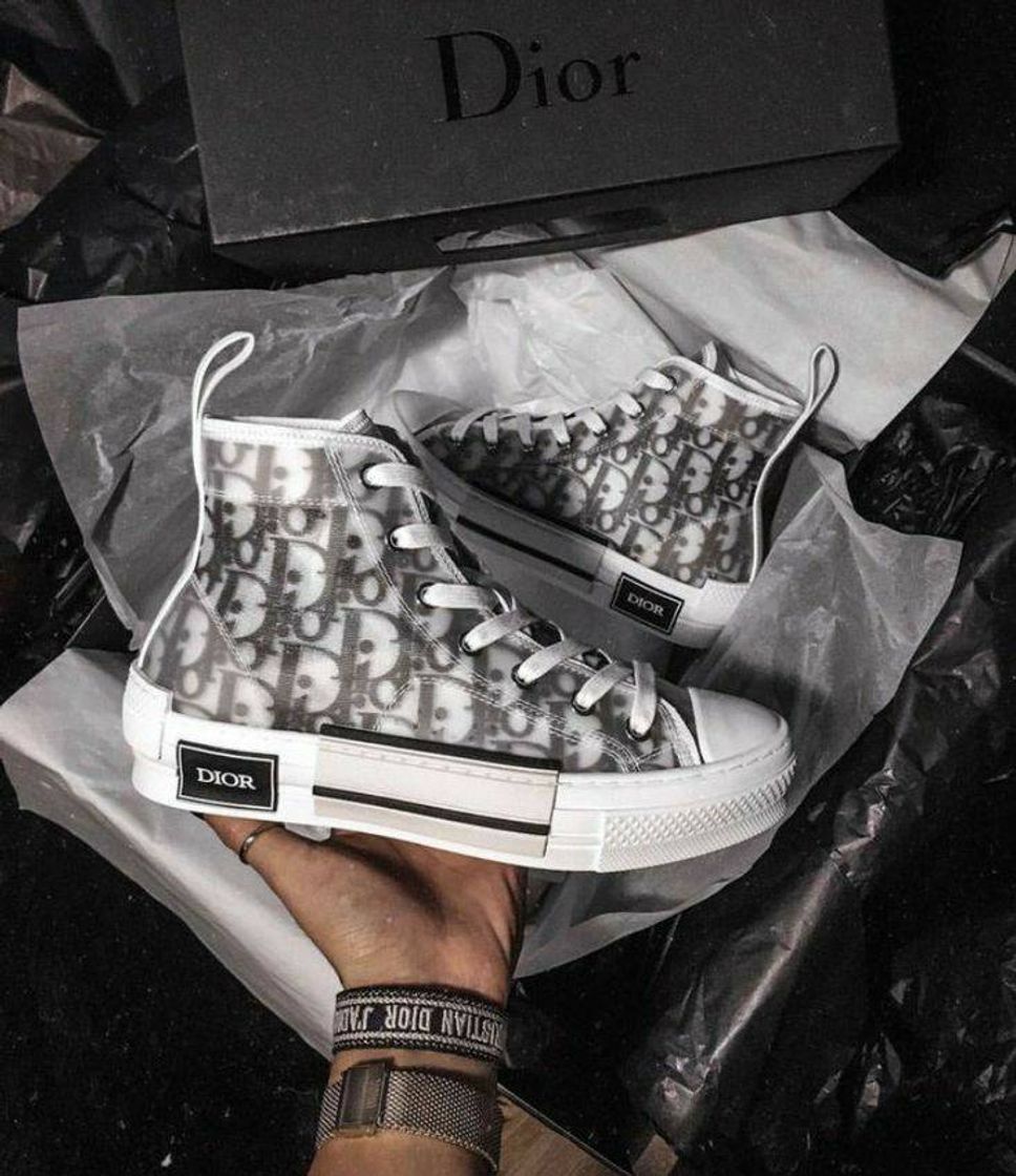 Fashion Converse x dior collection