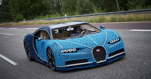Bugatti Chiron Blue Lego paint 